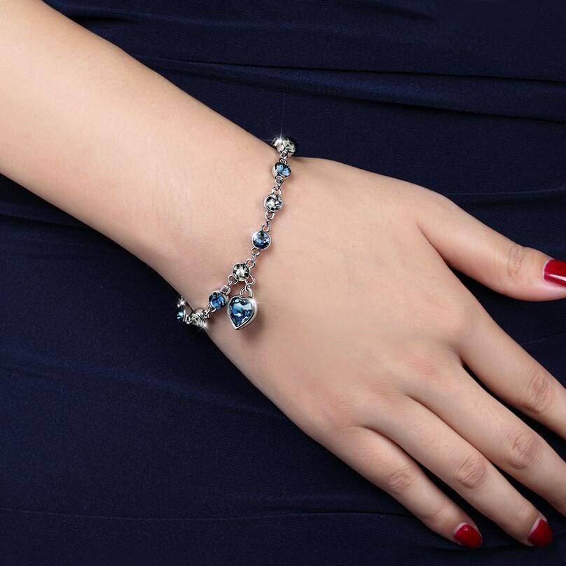 Women's Heart Shaped Crystal Bracelet Bracelets & Bangles Women's Jewelry
