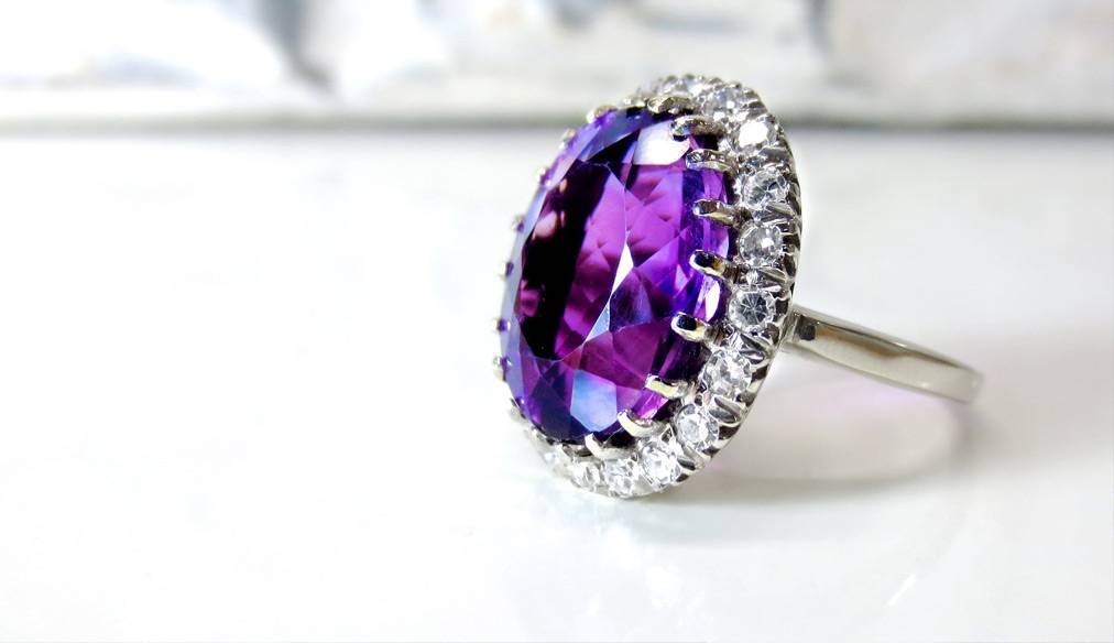 10 Beautiful Jewelry Trends to Make You Shine.
