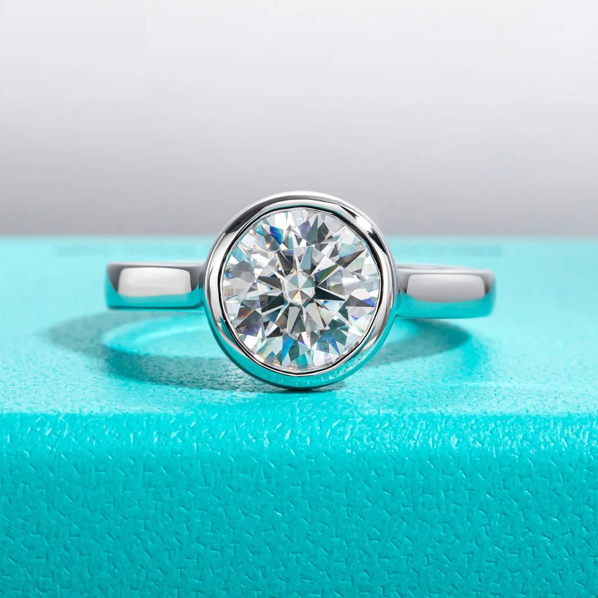 Elegant Moissanite Bezel Engagement Wedding Ring Women's Rings