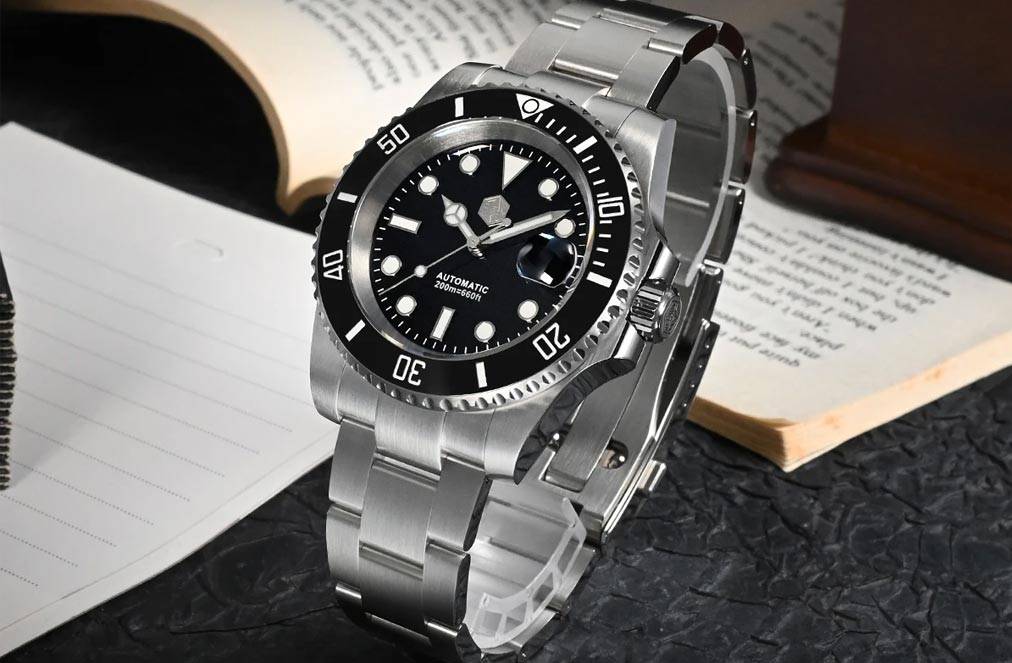 Jewelry Addicts Review of the San Martin SN017-G Submariner Date Homage Watch https://jwlraddicts.com/review-of-the-san-martin-sn017-g-submariner/