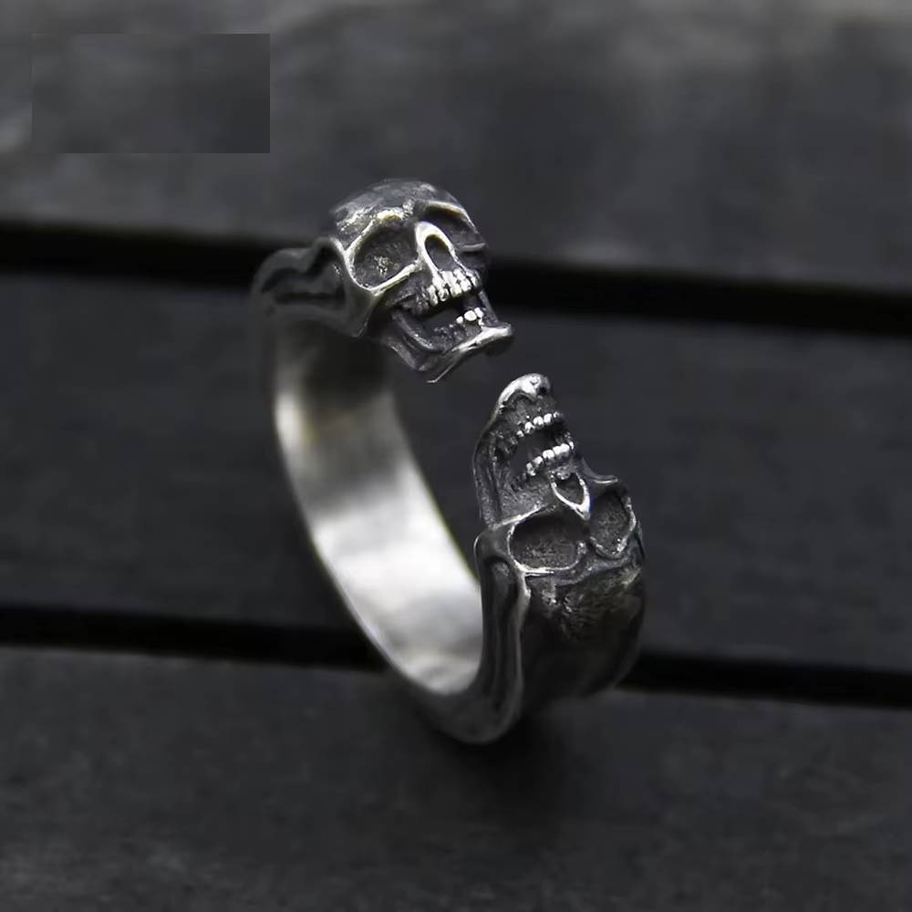 Silver gothic skull ring open-ended design