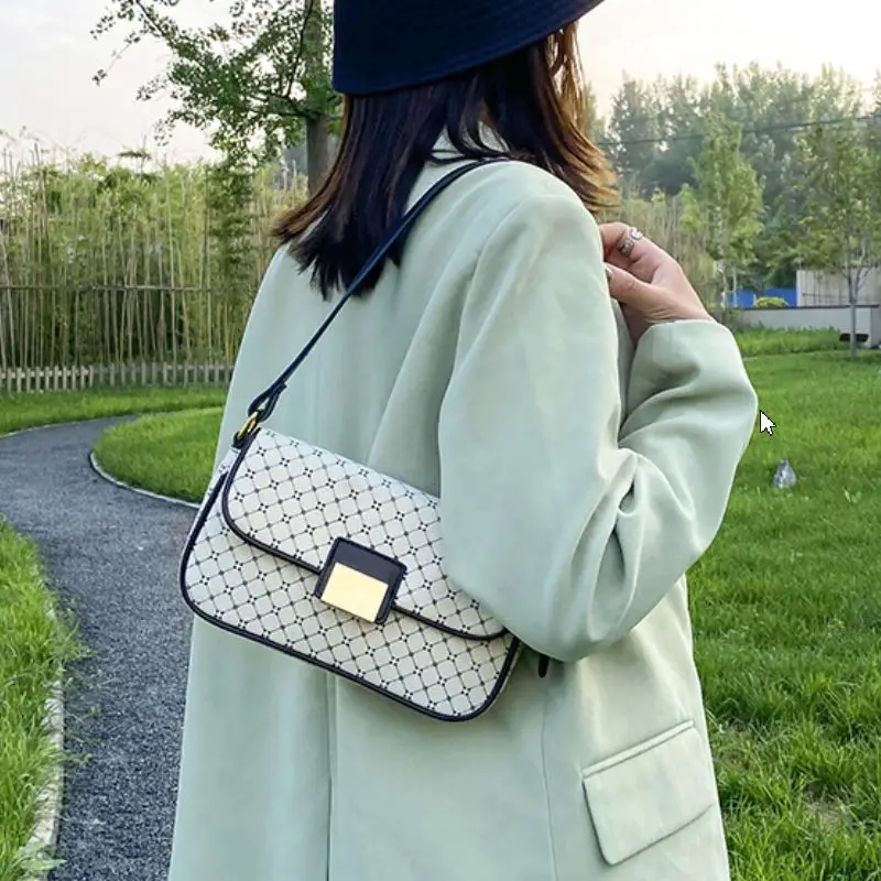 Retro Womens Crossbody Purse Handbag