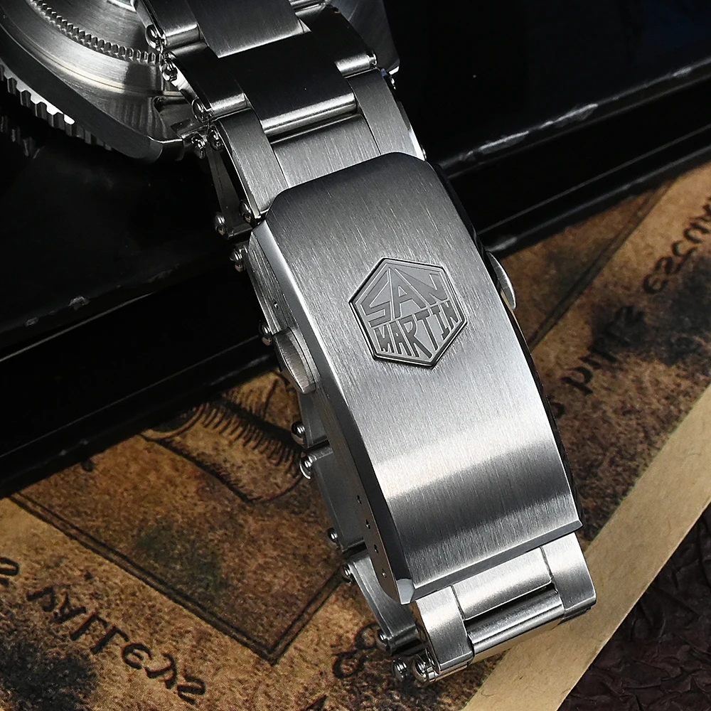San Martin Vintage 6200 Retro Water Ghost Watch