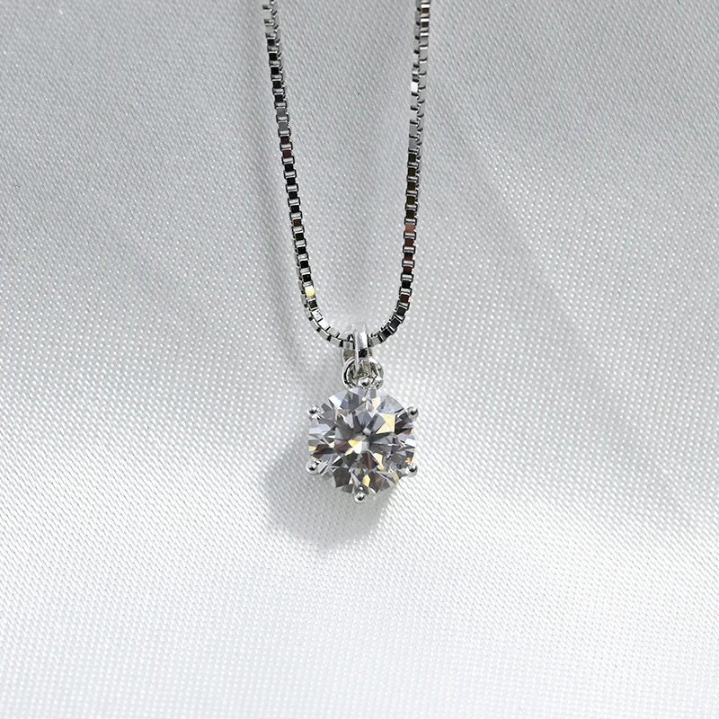 1 Carat Real Moissanite Pendant Necklace For Women