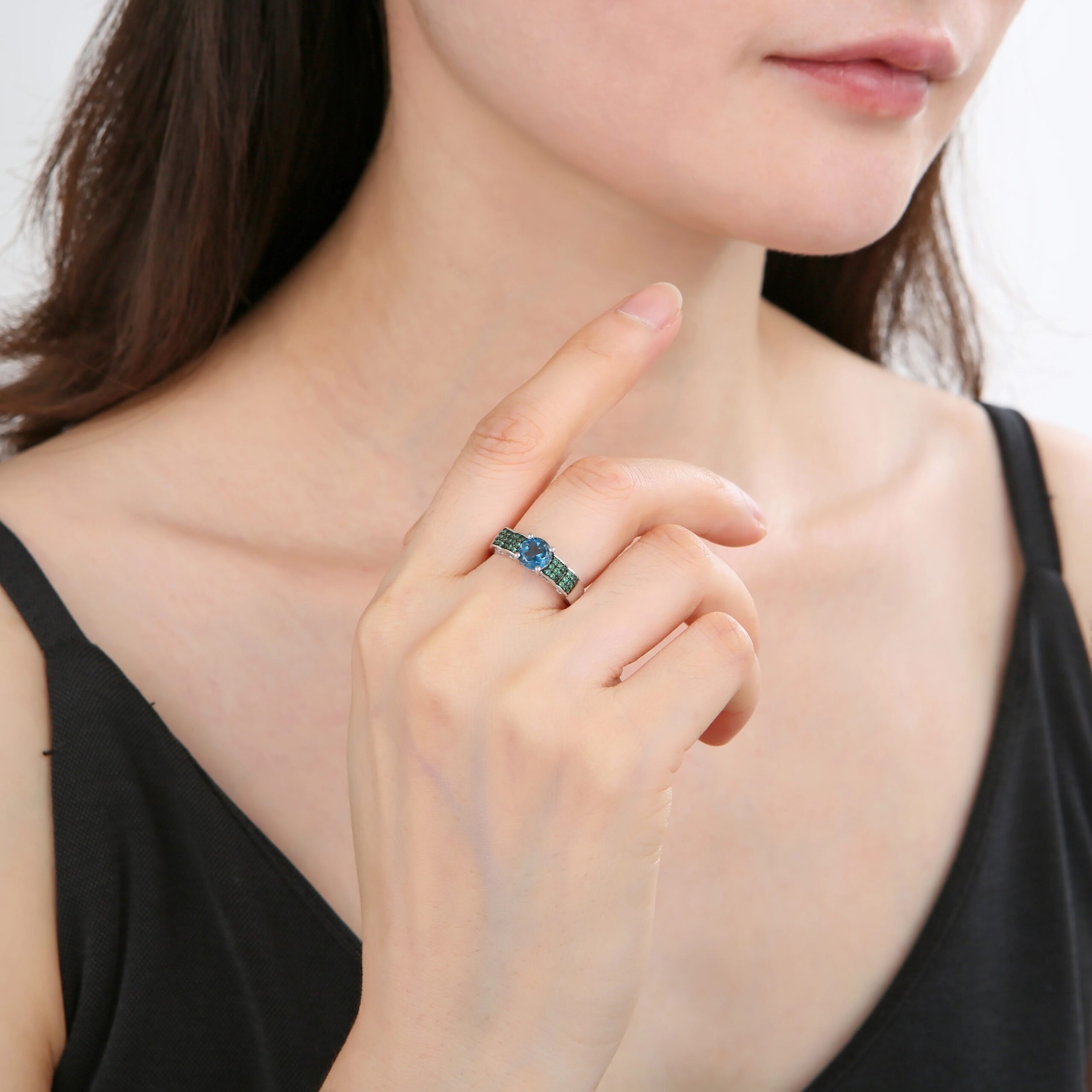 Natural Emerald Engagement Ring For Women