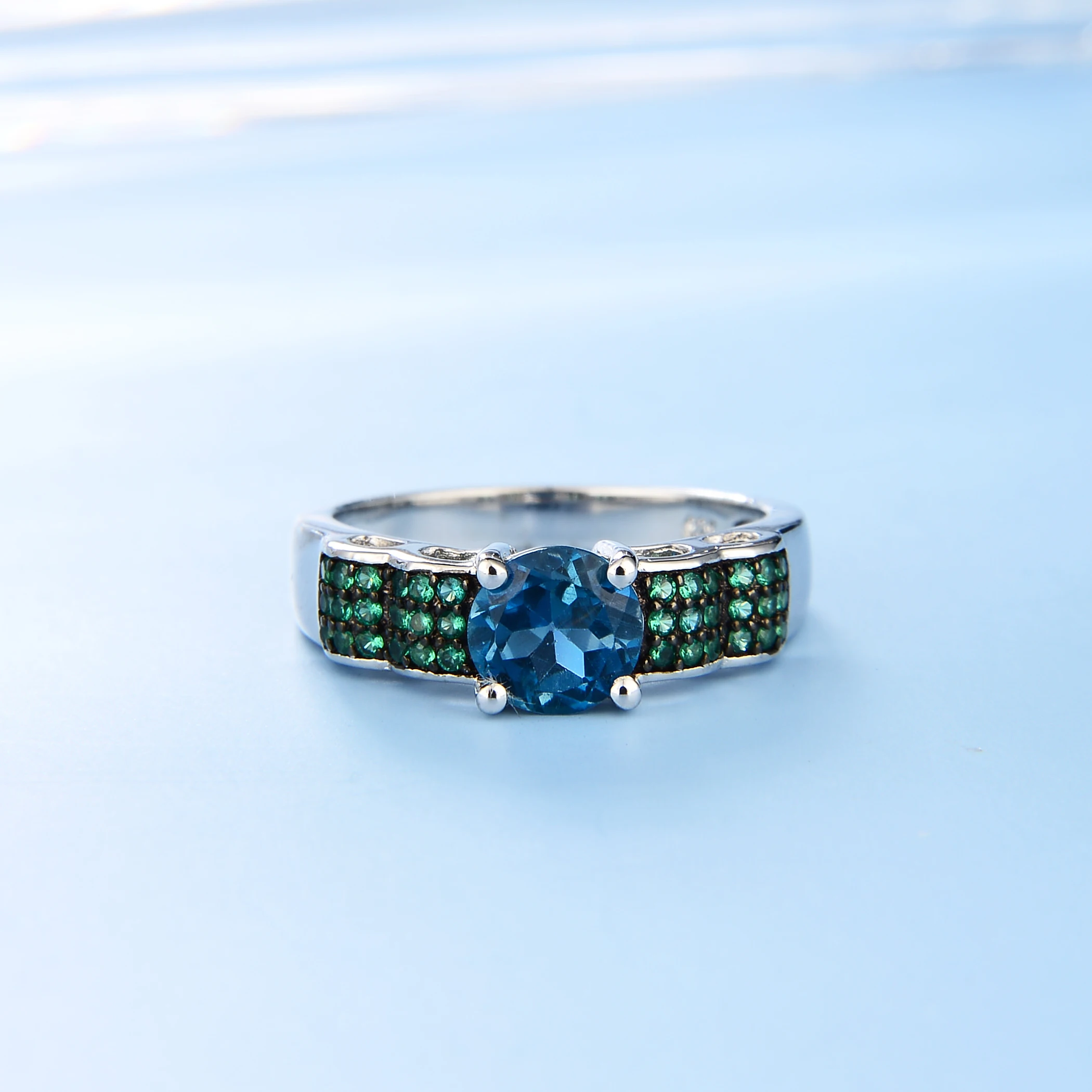 Natural Emerald Engagement Ring For Women