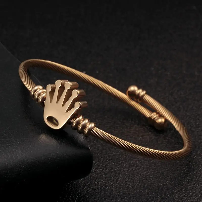 Fashion Crown Stainless Steel Twisted Charm Bangle