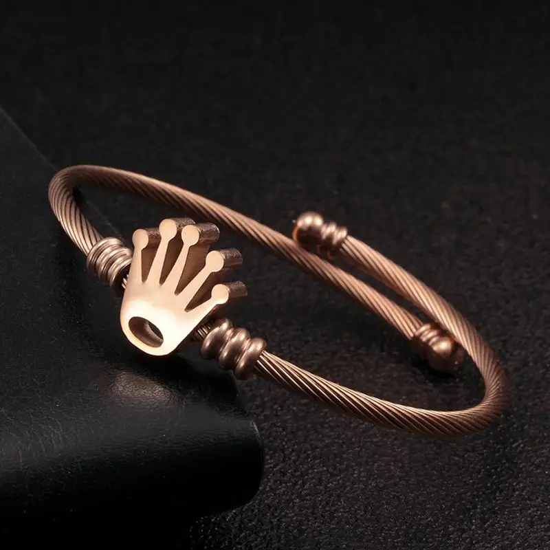Fashion Crown Stainless Steel Twisted Charm Bangle