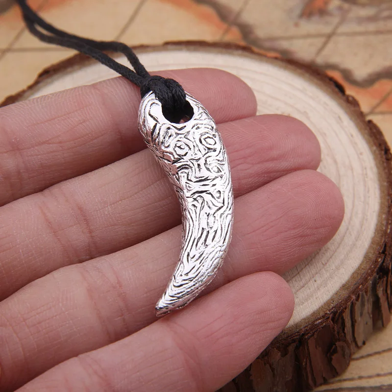 Handmade Damascus Steel Bear Wolf Tooth Pendant