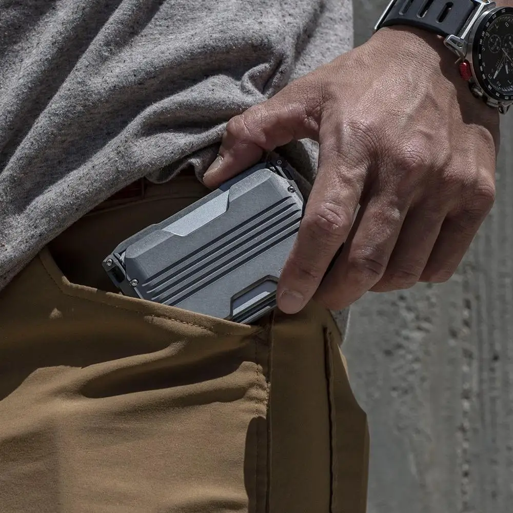 Unique Metal RFID Cardholder Wallet