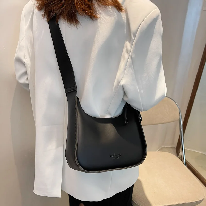 Retro Classic Shoulder Tote Handbag