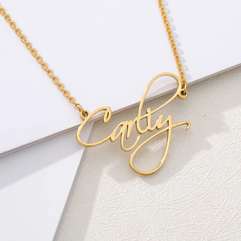 Women's Custom Name Pendant Necklace
