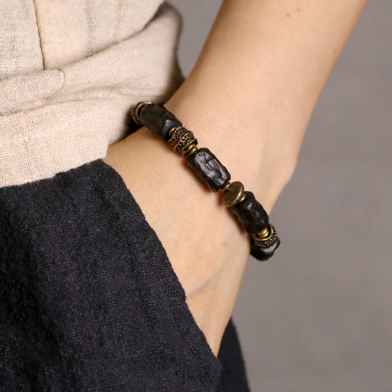 Hammered Copper Black Wood Vintage Bracelet