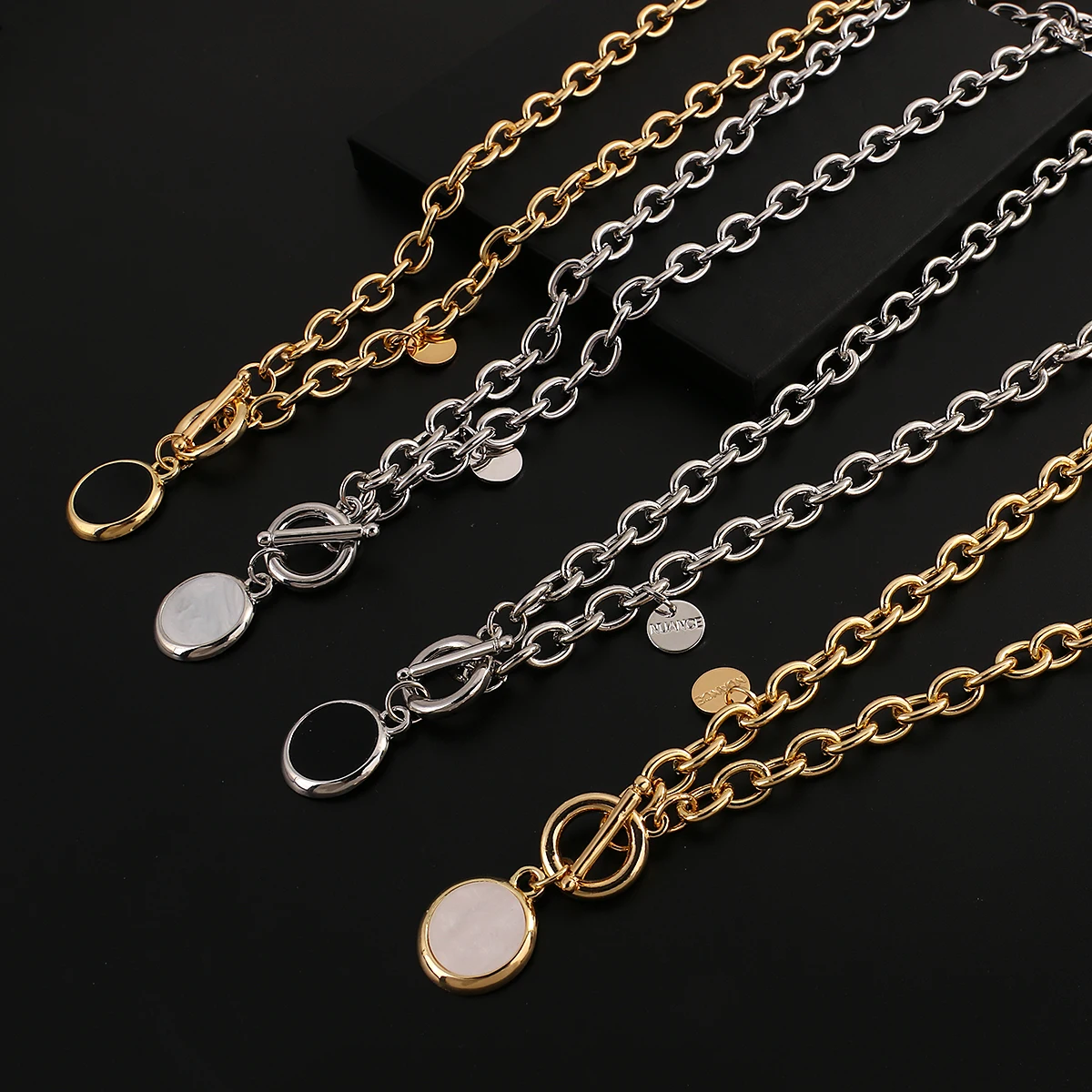 Round Pendant Chain Necklaces for Women