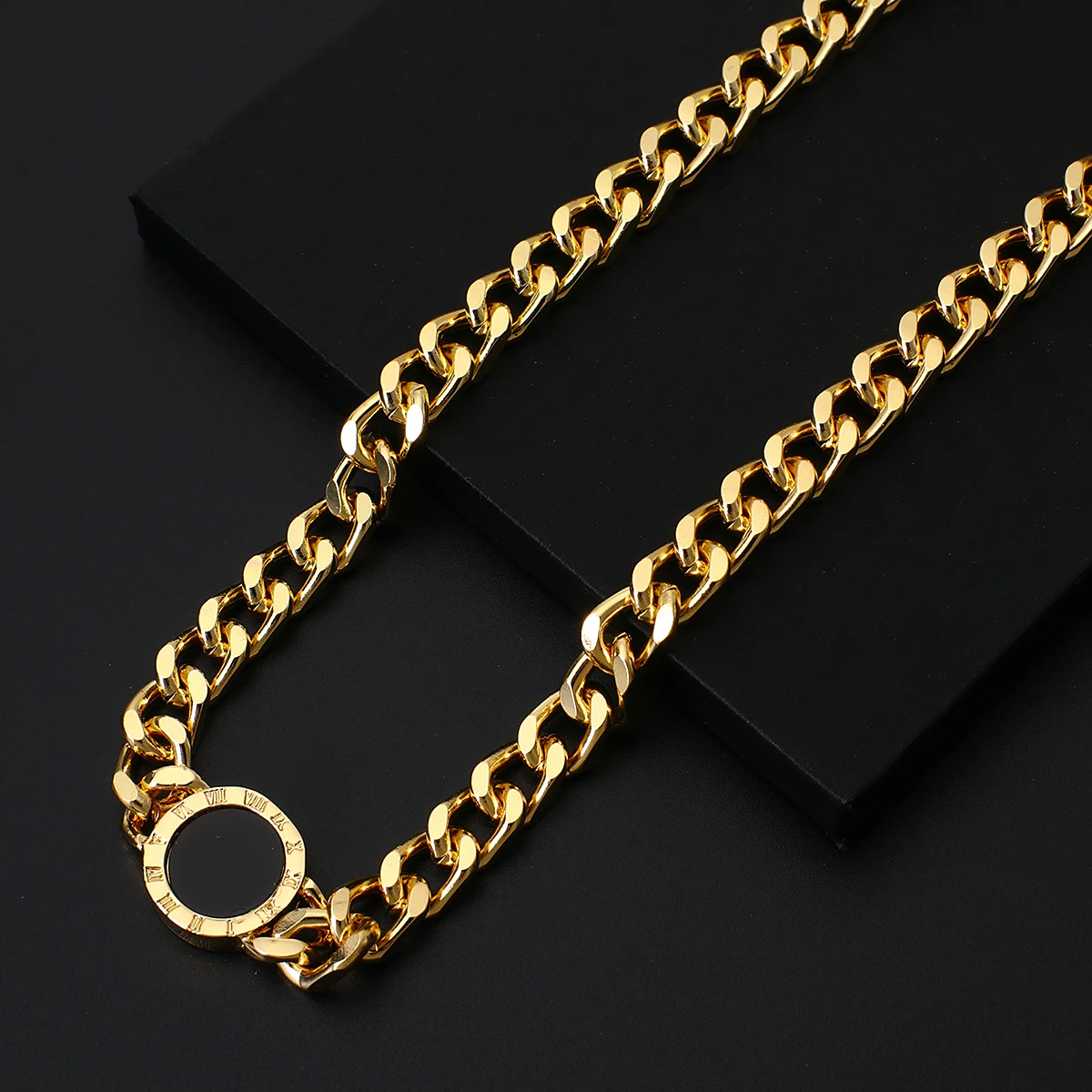 Roman Numbers Round Pendant Cuban Link Chain Necklace