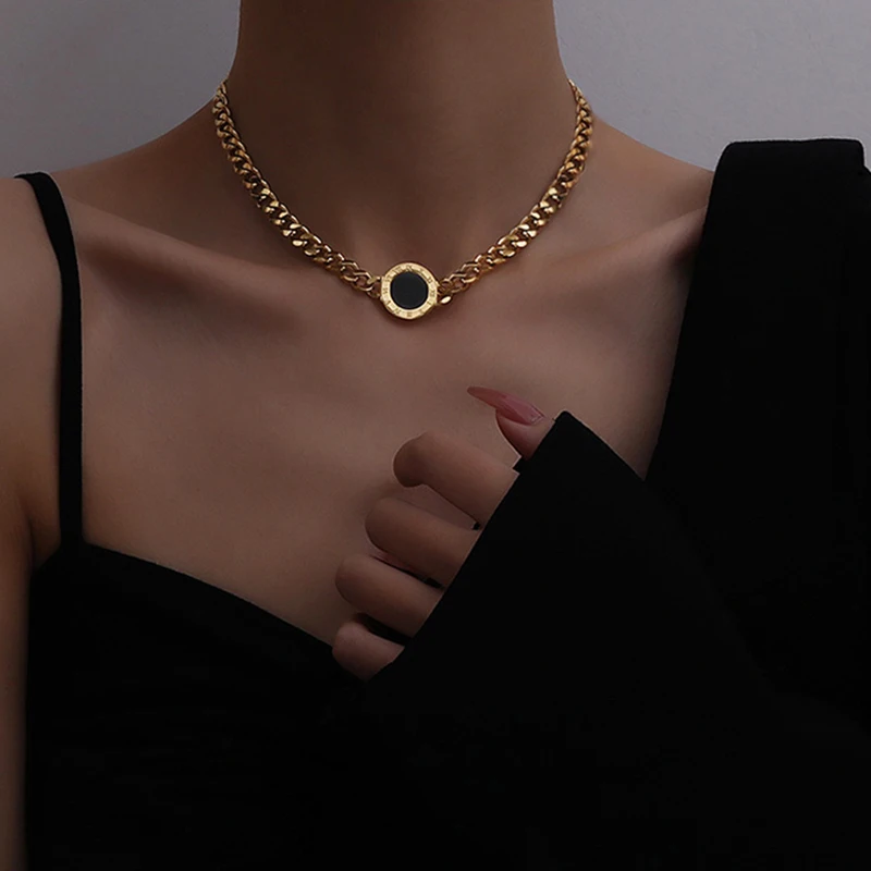 Roman Numbers Round Pendant Cuban Link Chain Necklace