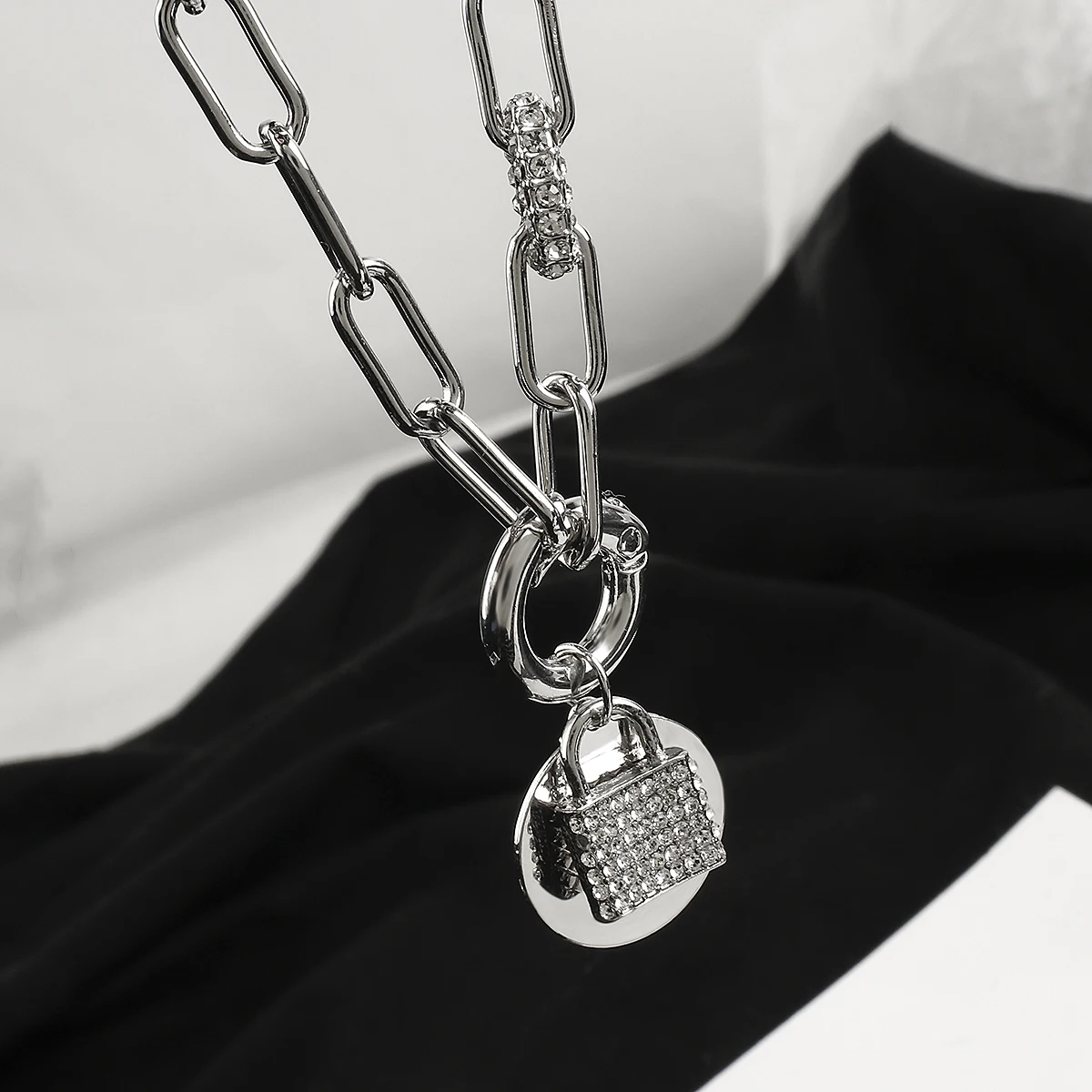 Rhinestone Chain Lock Pendant Choker Necklace