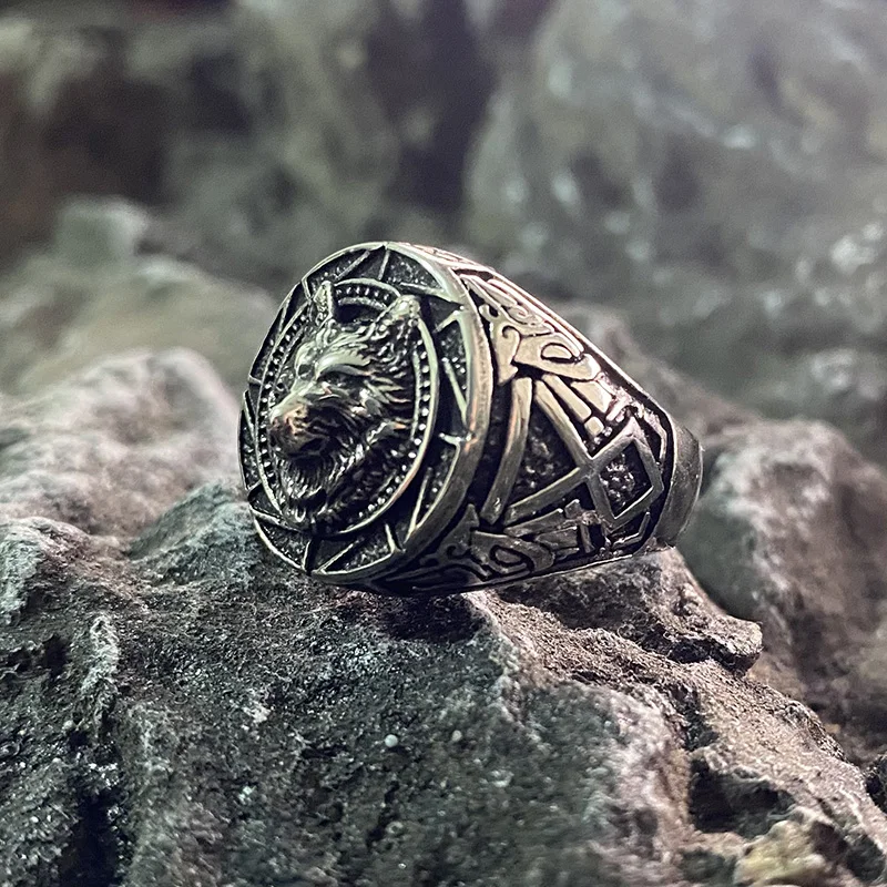 Norse Viking Nordic Wolf Head Signet Ring