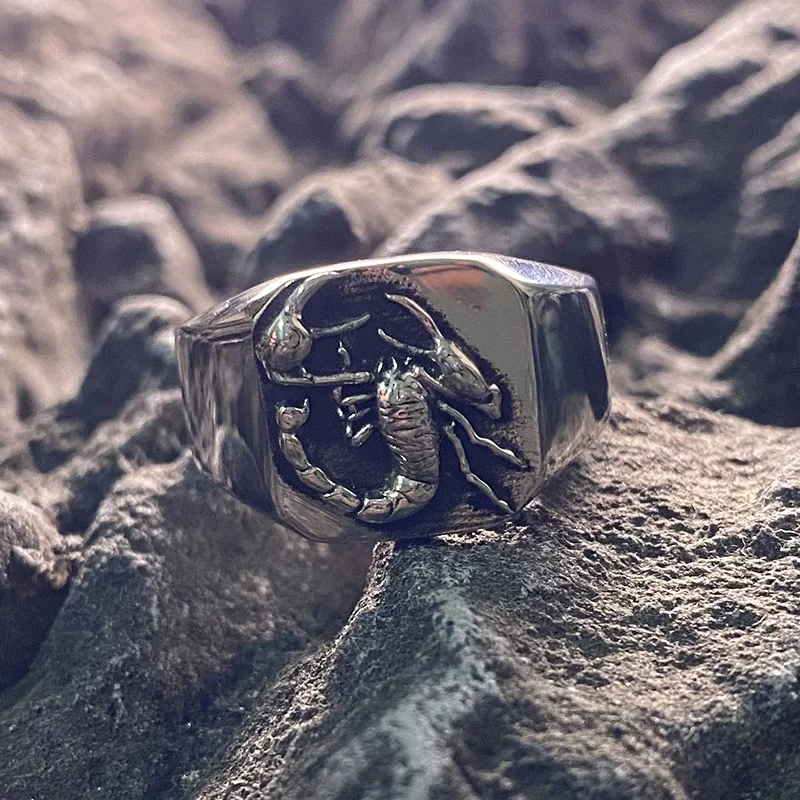 Stainless Steel Vintage Scorpion Pattern Ring