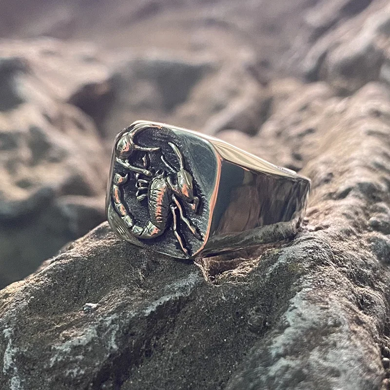 Stainless Steel Vintage Scorpion Pattern Ring