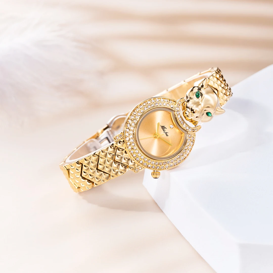 Elegant Leopard Shape Womens Watch Luxury Gold