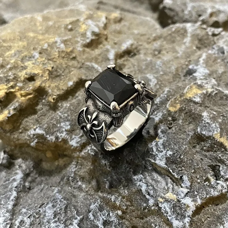 Viking Black Gemstone Axe Vintage Ring