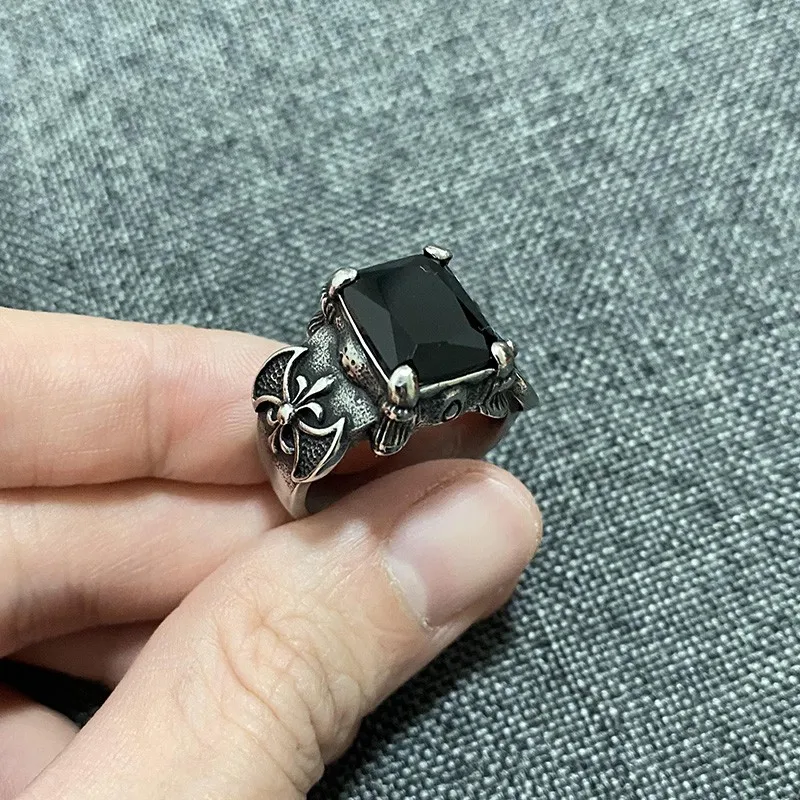 Viking Black Gemstone Axe Vintage Ring