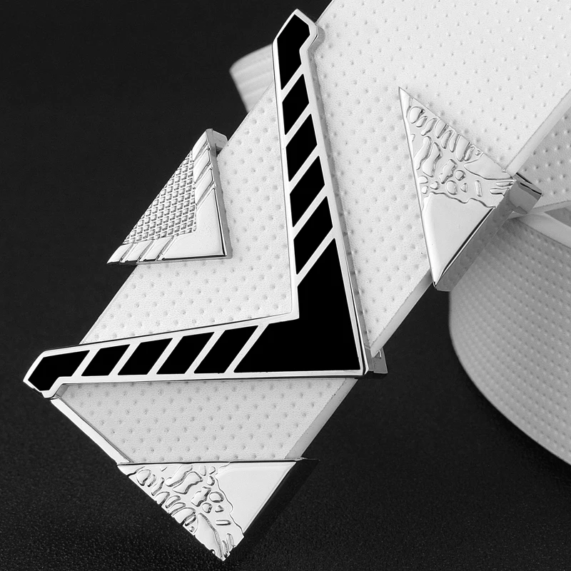 High Quality V Letter Silver/Golden Buckle Leather Belts