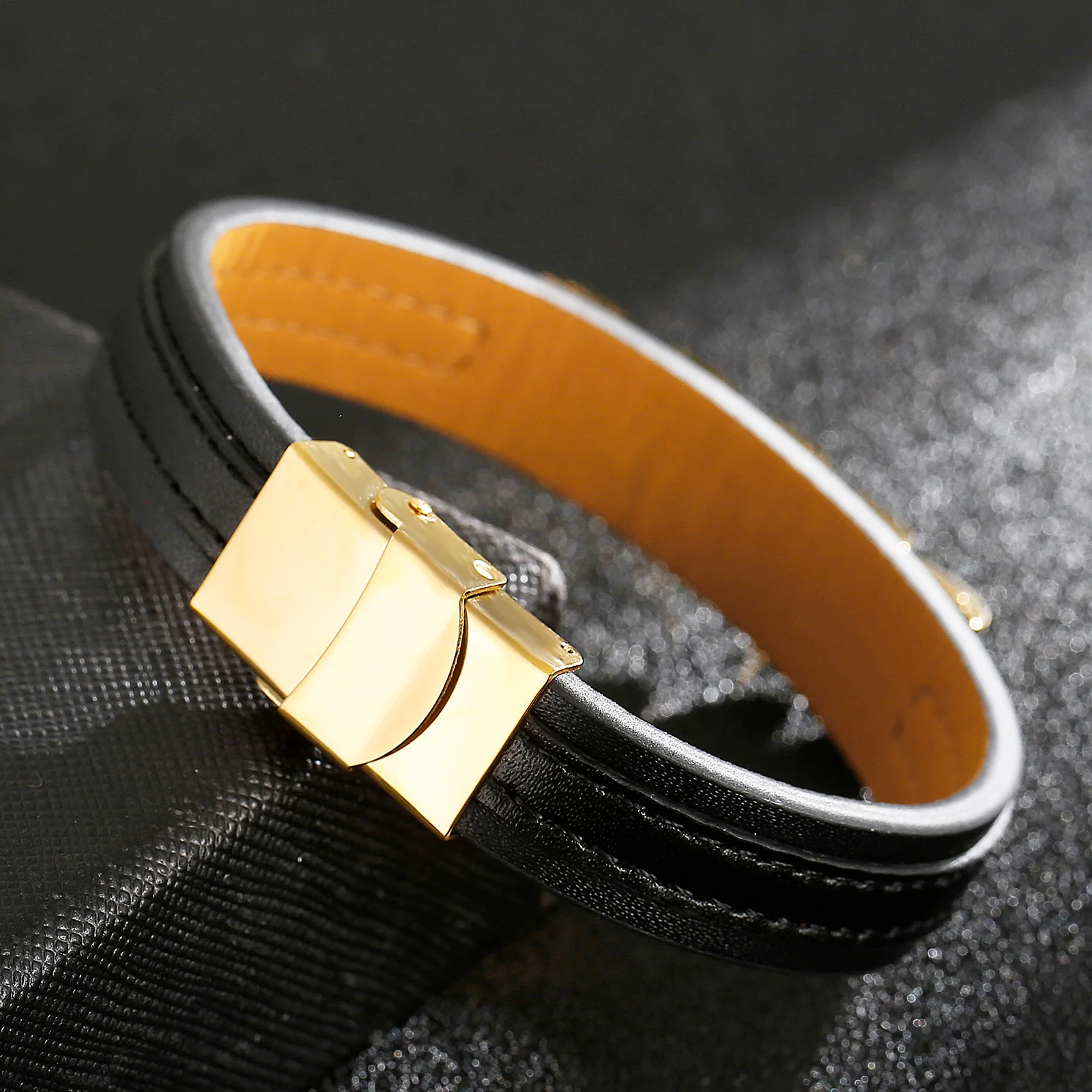 Men's Punk Style Leather Bracelet with Zircon Decoration