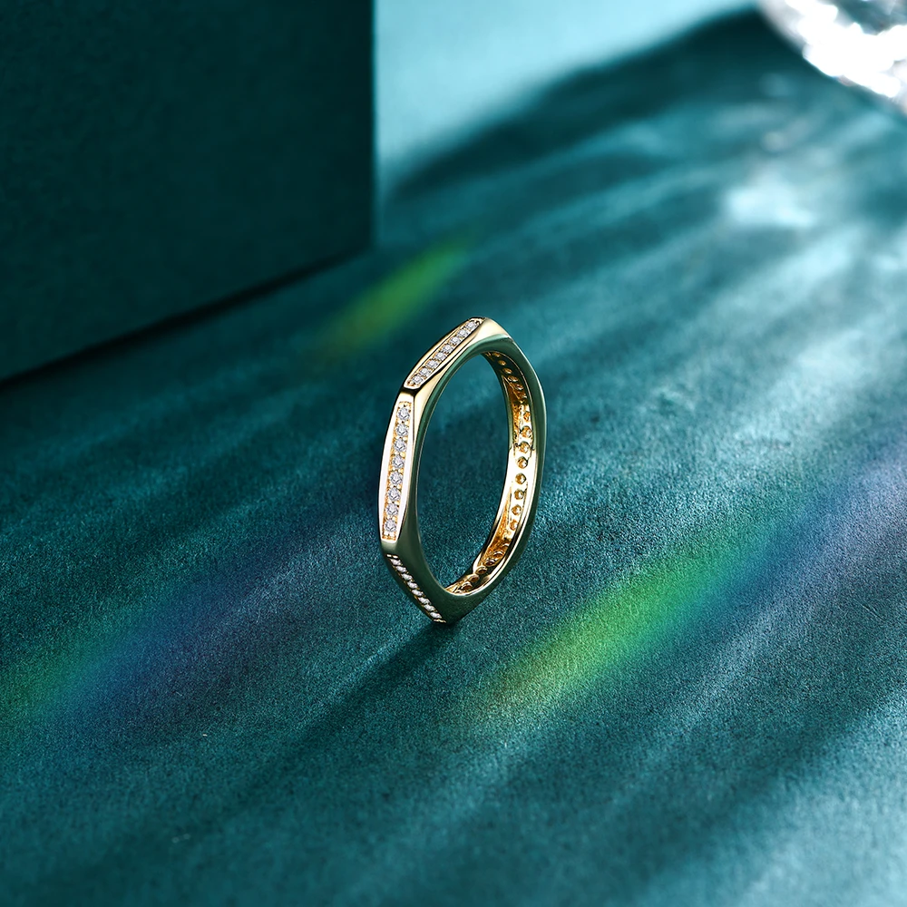 D Color 1.0mm Nut Moissanite Ring