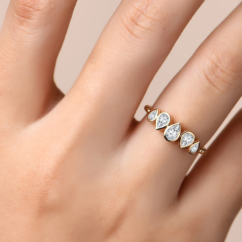 Moissanite Ring in Solid 10K/14K/18K Gold