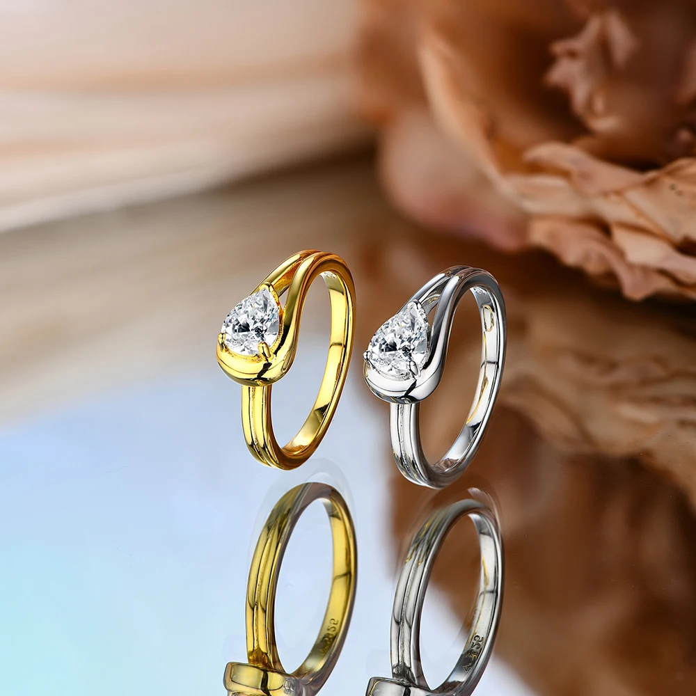 Moissanite Ring 10K/14K/18K Solid Gold