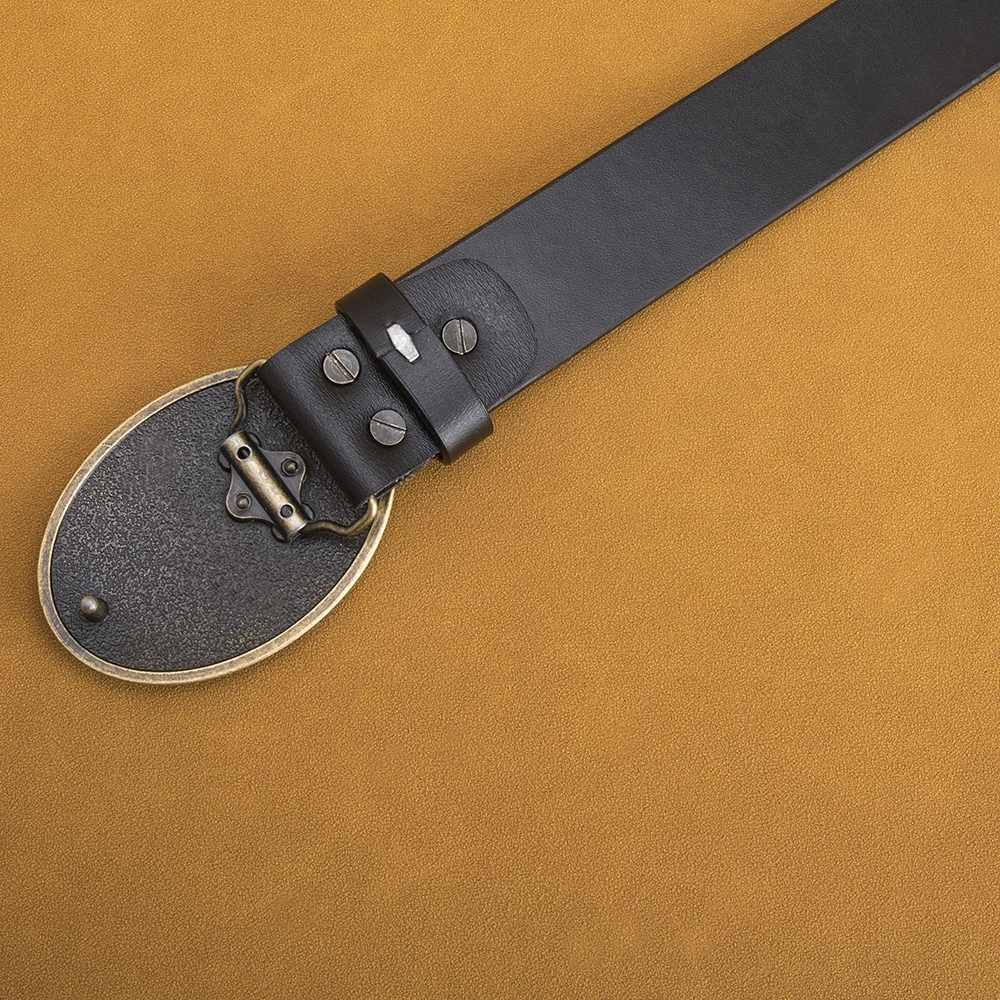 Men Elk Detail Oval Buckle Belt