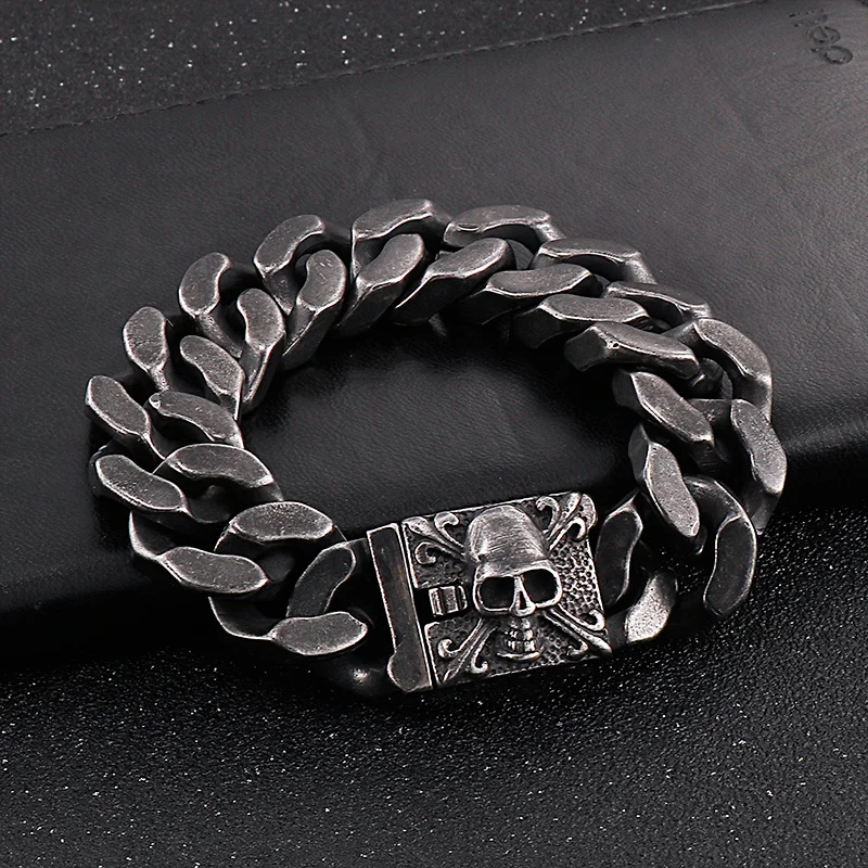 Stainless Steel Skull Clasp Curb Chain Bracelet