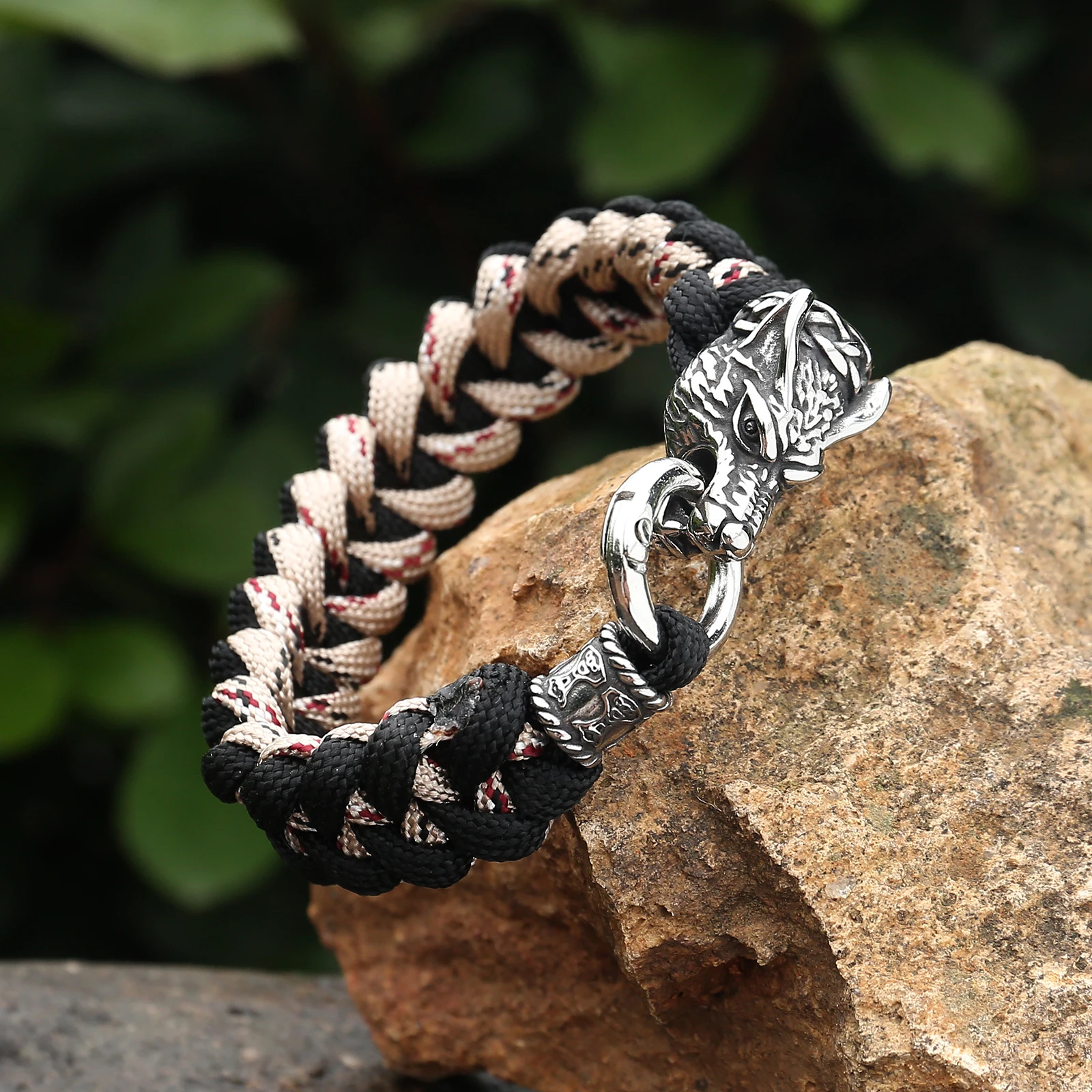 Paracord Viking Celtic Wolf Bracelet