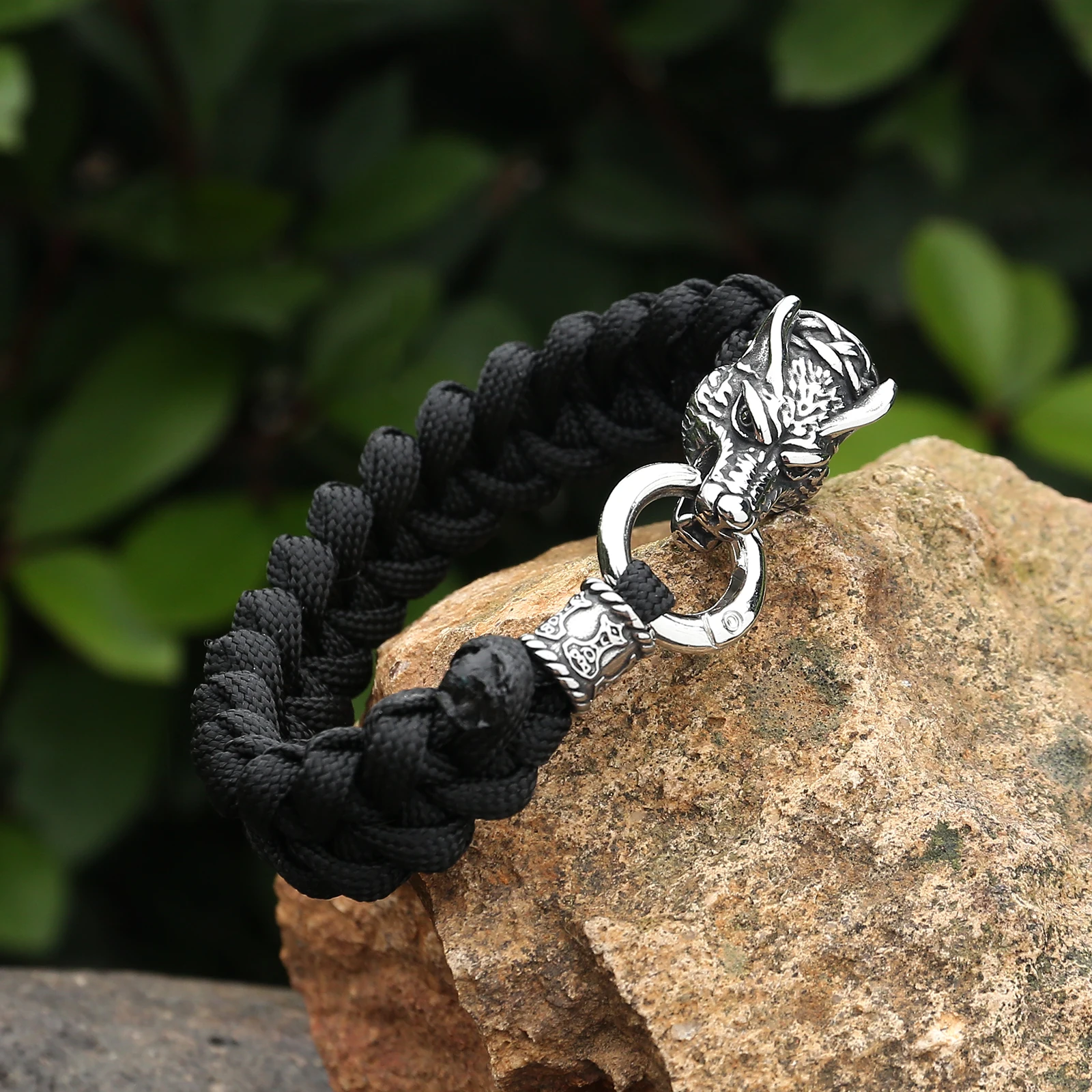 Paracord Viking Celtic Wolf Bracelet