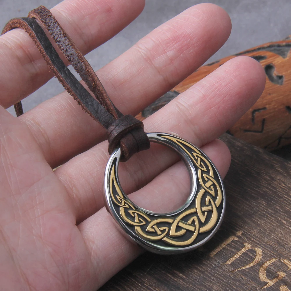 Celtic Knot Round Pendant Necklace