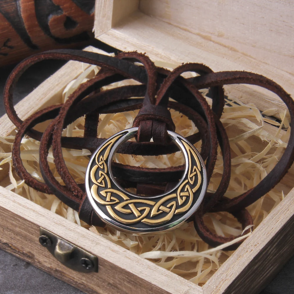 Celtic Knot Round Pendant Necklace