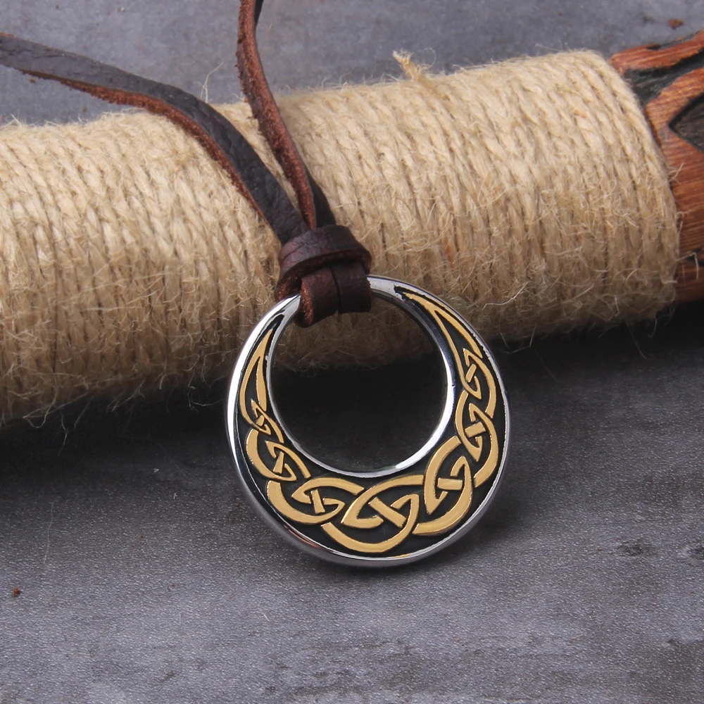 Celtic Knot Round Pendant Necklace