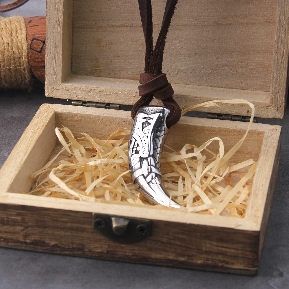 Wolf Fang Tooth Spike Pendant Necklace