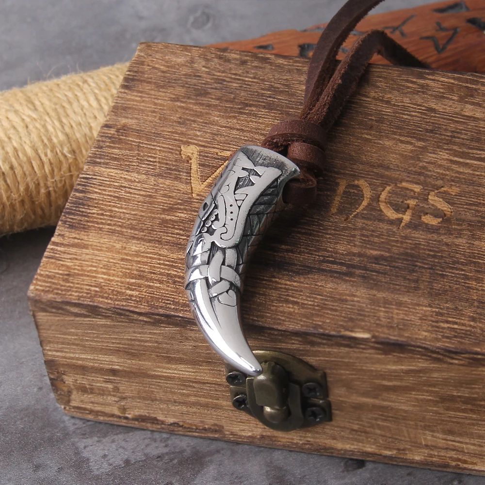 Wolf Fang Tooth Spike Pendant Necklace