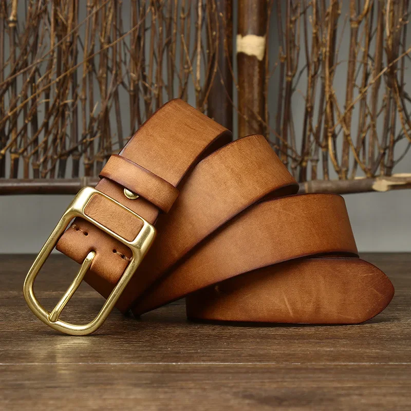 Leather Belt with Fashionable Brass Buckle