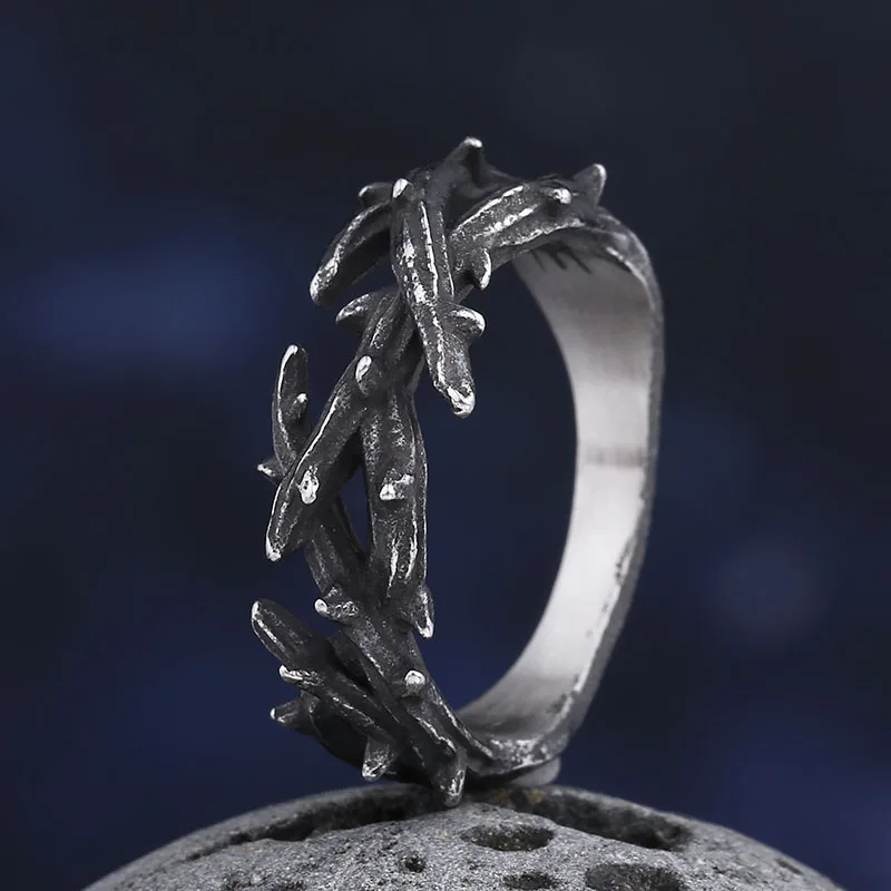 Retro Style Stainless Steel Thorn Couple Ring