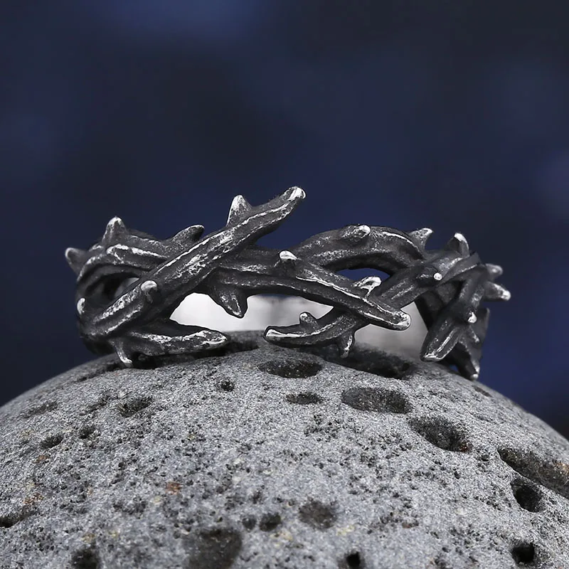 Retro Style Stainless Steel Thorn Couple Ring
