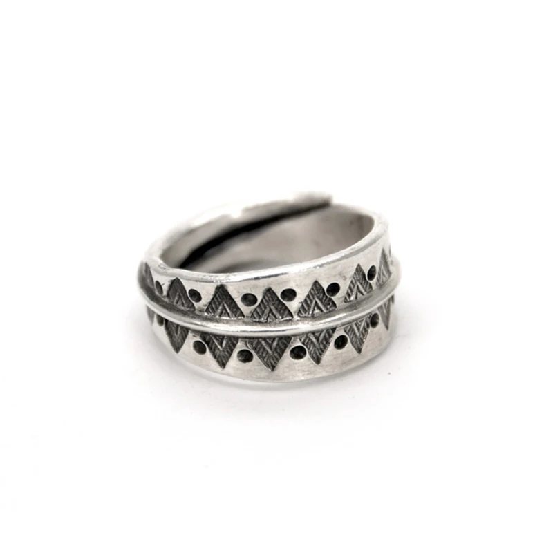 Silver Triangle Pattern Wrap Ring