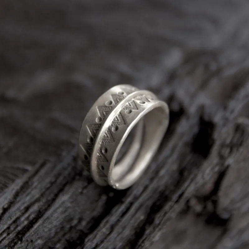 Silver Triangle Pattern Wrap Ring