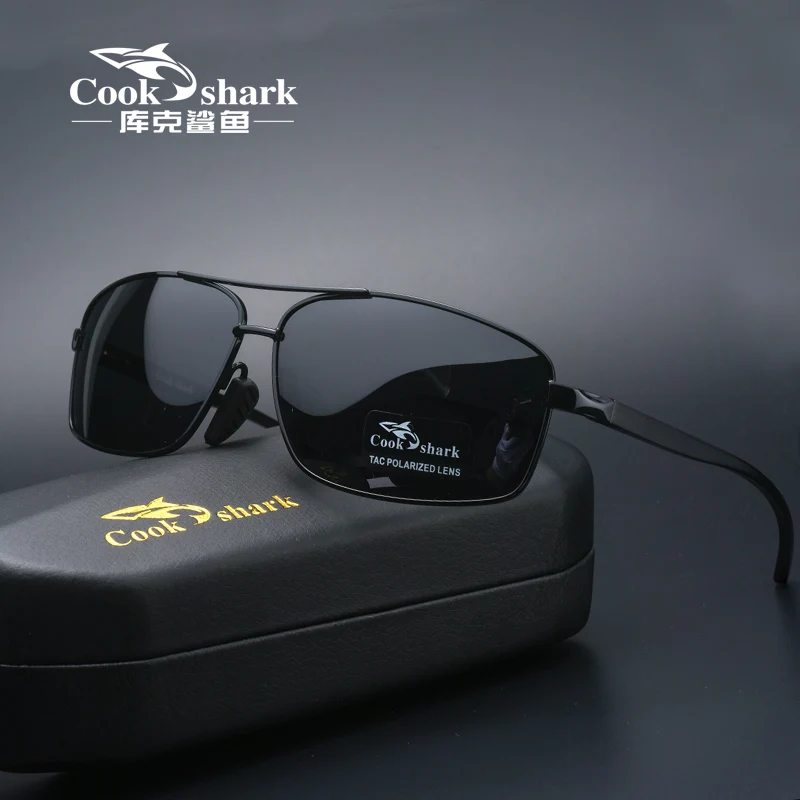COOKSHARK Classic Rectangle Sunglasses