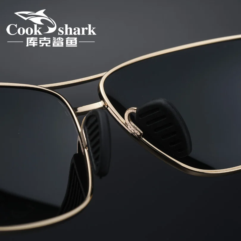 COOKSHARK Classic Rectangle Sunglasses