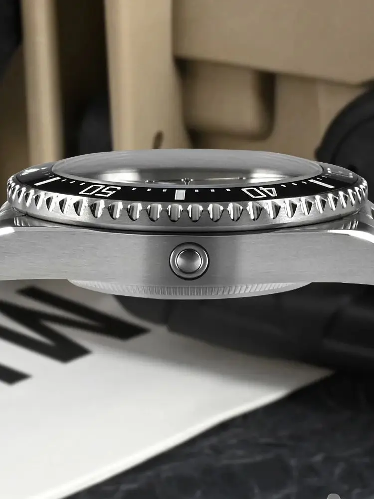 San Martin Titanium 40mm Diving Watch