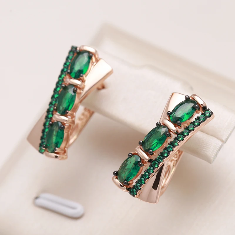 Green Natural Zircon English Earrings
